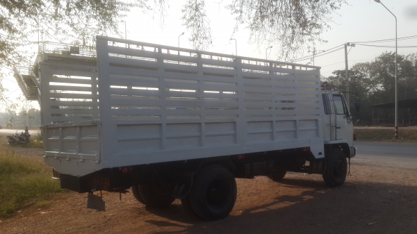 ขายรถหกล้อใหญ่เครื่อง 165 FTR ยาว 5.5 ม. รถห้าง