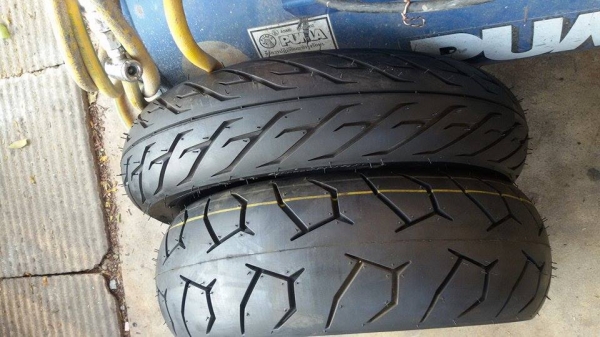 ขายเป็นคู่ ยางขอบ12 ยางใหม่ ถูกๆๆ1,500 ไว้ทำล้ออ้วน ขายเป็นคู่ ยางขอบ12 ยางใหม่ ถูกๆๆ1,500 ไว้ทำล้ออ้วน