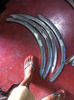 ขายคาร์บูคู่แต่ง 8500  กับ คิ้วล้อเลส ๆๆๆๆๆถูกๆๆๆ 900 มาก่อนเอา