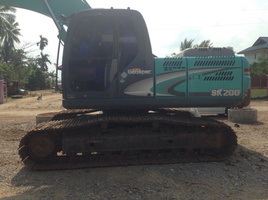 ขายรถแบคโฮ KOBELCO SK200-8 YN11-48920 ทำงานมาแล้ว 11,200ชั่วโมง สนใจโทร 081-970-1072