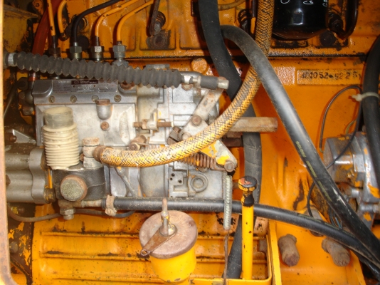 ขายรถตัก Komatsu 510 ; รถเก่าญี่ปุ่น 100\%;  สภาพสวยพร้อมใช้งานได้ทันที สนใจติดต่อ 081-9485494