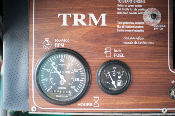 ขายรถตัดอ้อย TRM  M6 ปี 2012 สภาพสวย พร้อมใช้งาน