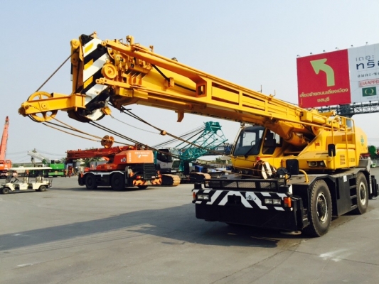 ขายเครน 4 ล้อ Rough terrain GR250N-1