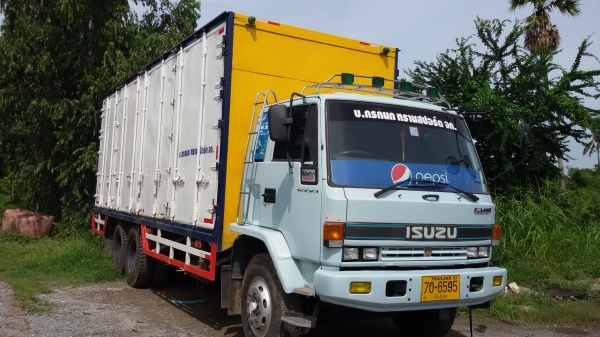 รับสมัคร คนขับรถ 6 ล้อ 10 ล้อ การันตีเงินเดือนไม่ต่ำกว่า 15,000