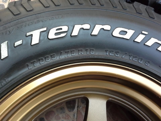 มีของมาขายครับ te37x + bf 265/75/16 ทั้งชุด 16500 บาท
