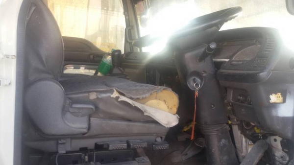 ขาย6ล้อดั้ม ISUZU DECA 165แรง เครื่องดี แคชซีสวย ยาง900ขอบ20 เบรกทิฟฟี่ ภายในสวย สภาพพร้อมใช้งาน เอกสารพร้อมโอน สนใจโทร 090-8588220คุณนะ 093-3258446คุณบิวตี้ ID:narong498 หรือ www.truck.in.th/498 หรือfb:ณรงค์ ซื้อขายรถมือสอง (เว็บไซต์ส่วนตัว)