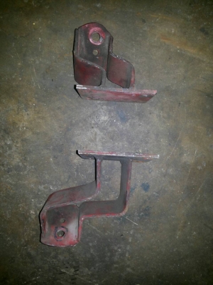 ขาแท่นเครื่อง1000 เพลากลาง1000 คันเกียร์1000 สำหรับหัวจรวดช่วงสั้นที่ต้องการวางเจครับ ใส่ได้เลย เป๊ะ TEL0890671028 อยู่ดอนเมืองครับ