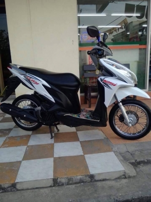 ใหม่ล่าสุด Honda Click 125 i สีขาวเทา รุ่น tune up รถสวย คุณภาพดี ใหม่ล่าสุด Honda Click 125 i สีขาวเทา รุ่น tune up รถสวย คุณภาพดี