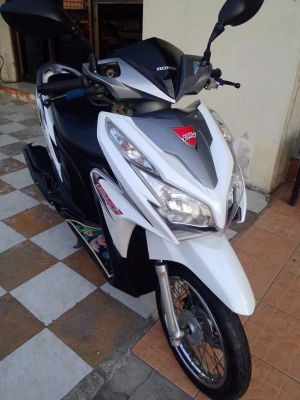 ใหม่ล่าสุด Honda Click 125 i สีขาวเทา รุ่น tune up รถสวย คุณภาพดี