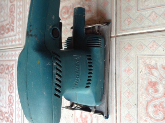 ขายเครื่องขัดกระดาษทรายแบบสั่นmakita ขายเครื่องขัดกระดาษทรายแบบสั่นmakita