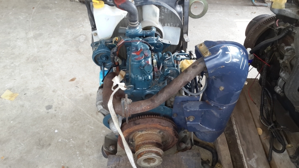 2 สูบ 12 แรง คูโบต้า รหัส J - 11 2 สูบ 12 แรง คูโบต้า รหัส J - 11