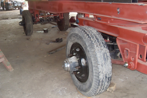 * ขายคัสซีลูกพ่วงยาว 6.50 เมตร ต่อใหม่พร้อมทะเบียน ขาย 180,000.-เดินระบบลม ระบบไฟให้ครบ ติดตั้งบังโคนทั้งสี่ล้อ ติดตั้งกันมอร์เตอไซด์สองชุด