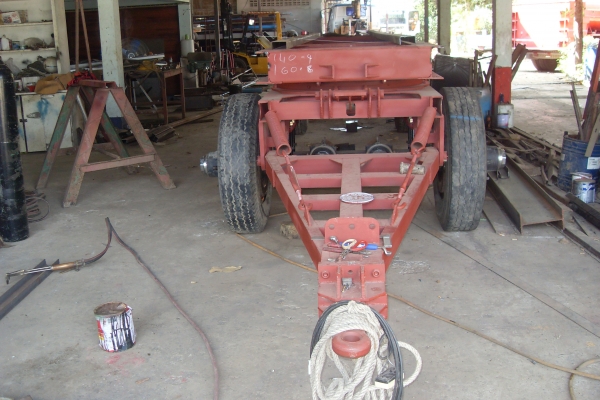 * ขายคัสซีลูกพ่วงยาว 6.50 เมตร ต่อใหม่พร้อมทะเบียน ขาย 180,000.-เดินระบบลม ระบบไฟให้ครบ ติดตั้งบังโคนทั้งสี่ล้อ ติดตั้งกันมอร์เตอไซด์สองชุด