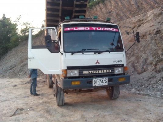 ขาย fuso527 225แรงม้า ปี44 ยูโร1 ขาย fuso527 225แรงม้า ปี44 ยูโร1