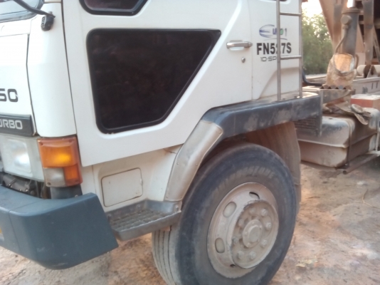 ขาย fuso527 225แรงม้า ปี44 ยูโร1