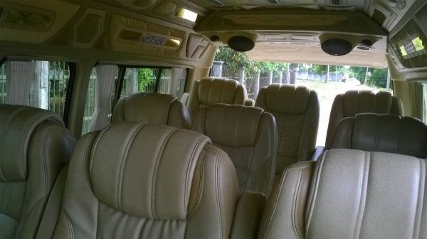 ขายรถตู้ ปี2013 แต่ง VIP ขายรถตู้ ปี2013 แต่ง VIP