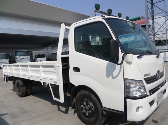 ขายรถบรรทุก 6 ล้อ HINO XZU720R ขายรถบรรทุก 6 ล้อ HINO XZU720R