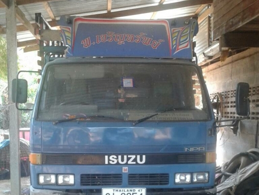 หกล้อ อีซูซุ NPR115แรงรถห้าง เกียร์สั้นปี36หนัาFหลังF รถบ้านสภาพดึพร้อมใช้งาน ทะเบียนพรัอมโอน