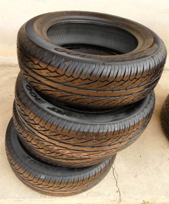 ยางขอบ15_ดันล็อป185-65-R15ลงพื้นกลางปี12(4เส้น2,600บ)ดอกหนา95\%