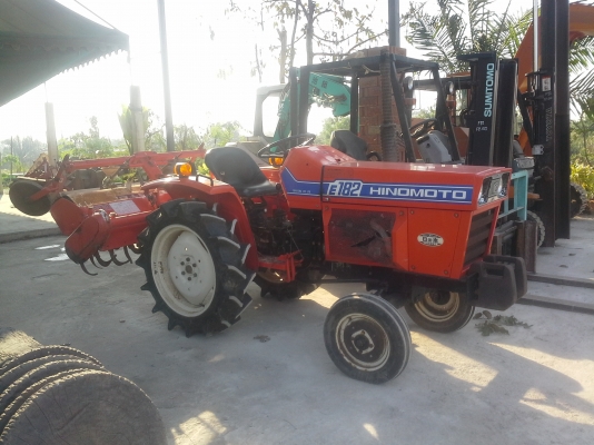 ขายรถไถนาพร้อมโรตารี่  HlNOMOTO  E182  รถเก่านอนยังไม่เคยใช้งานในไทย  เครื่องดี  พร้อมใช้งานซื้อไปใช้งานได้เลยค่ะ มีเอกสารพร้อมขายราคาไม่แพง