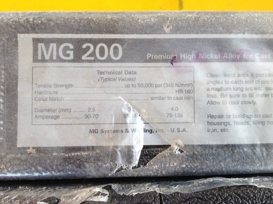 ขายลวดเชื่อมไฟฟ้ากล่องละ10000บาทคับ มี2กล่องครับขายถูกๆ ขายลวดเชื่อมไฟฟ้ากล่องละ10000บาทคับ มี2กล่องครับขายถูกๆ