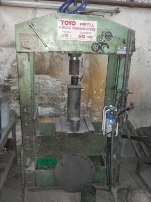 ขายแท่นอัด60ตันครับพร้อมใช้