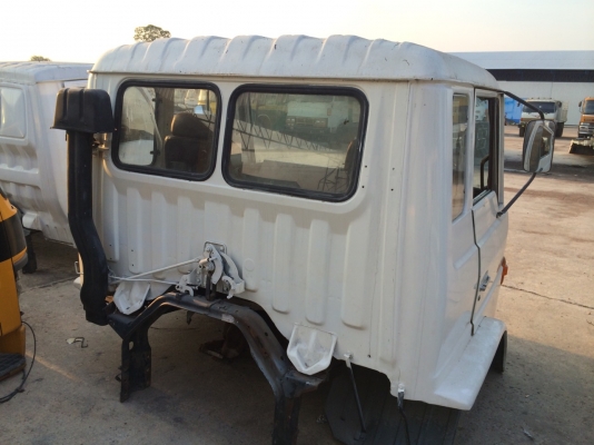 แสงฟ้าเต้นรถ///ขายหัวHINO-4D เคาะปะผุทำสีใหม่ หัวเดิมบาง 80000