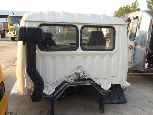 แสงฟ้าเต้นรถ///ขายหัวHINO-4D เคาะปะผุทำสีใหม่ หัวเดิมบาง 80000