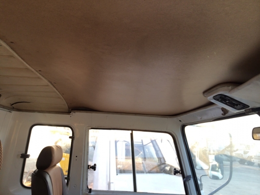 แสงฟ้าเต้นรถ///ขายหัวHINO-4D เคาะปะผุทำสีใหม่ หัวเดิมบาง 80000