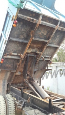 รถบรรทุก 6 ล้อดัมพ์ ISUZU 115 แรงม้า รถบรรทุก 6 ล้อดัมพ์ ISUZU 115 แรงม้า