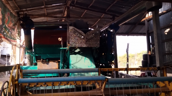 ขายรถเกี่ยวข้าว