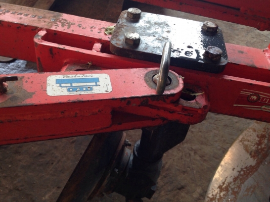 หาง 4 ตราช้าง สภาพดี ขายราคาไม่แพง โทรสอบถาม 092-5192499 คุณสวน