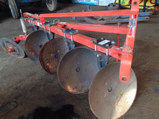 หาง 4 ตราช้าง สภาพดี ขายราคาไม่แพง โทรสอบถาม 092-5192499 คุณสวน