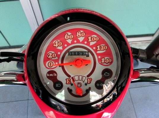 scoopy-i สีชมพูดำ  รถเดือน มกราคม ปี56 ซื้อไปแทบไม่ได้ใช้เลย ไมล์ 1133 โล  แถม 3 รายการ 29900