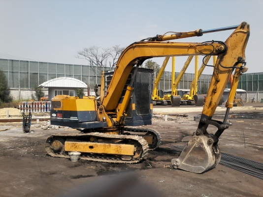 ขายเเบ็คโฮ pc60-3