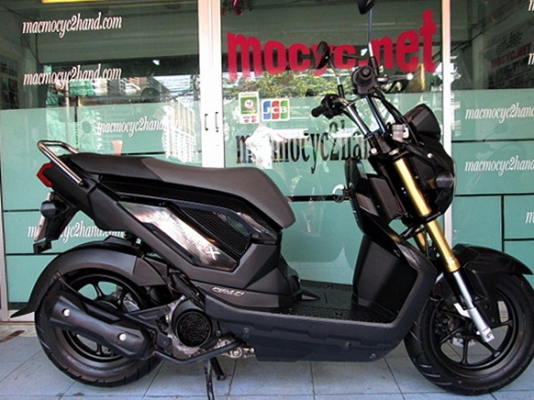 ZOOMER สีดำ ตัวท๊อป คอมบายเบลก รถเดือน สิงหาคม ปี 56 ไมล์ 5 พันโล แถม 3 รายการ 38900 ZOOMER สีดำ ตัวท๊อป คอมบายเบลก รถเดือน สิงหาคม ปี 56 ไมล์ 5 พันโล แถม 3 รายการ 38900