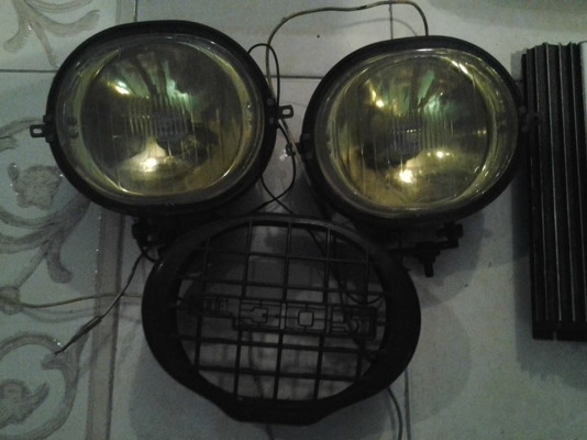 ขายกันชน + สปอทไลท์ ขายกันชน + สปอทไลท์