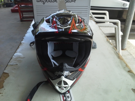 หมวกใหม่น้ำหนักเบา