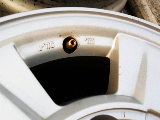 แม็กแท้ ขอบ15-6รู139(4วง3,600บ.) แม็กแท้ ขอบ15-6รู139(4วง3,600บ.)