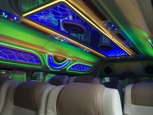 ขาย รถตู้ commuter vvti ปี 09 เกียmt 2.7 ขาย รถตู้ commuter vvti ปี 09 เกียmt 2.7