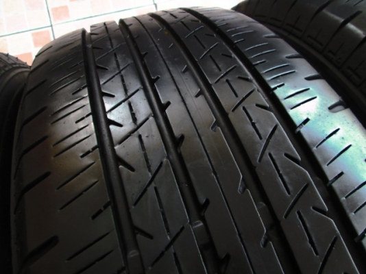 ยาง BRIDGESTONE ER33 215-60-16 ปี14 สวยๆ (1ชุด)