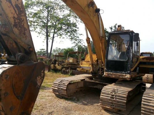 CAT 320 V I ไฟฟ้าครบเอวแน่น ช่วงล่าง70\%เล่มทะเบียน มี2คัน CAT 320 V I ไฟฟ้าครบเอวแน่น ช่วงล่าง70\%เล่มทะเบียน มี2คัน