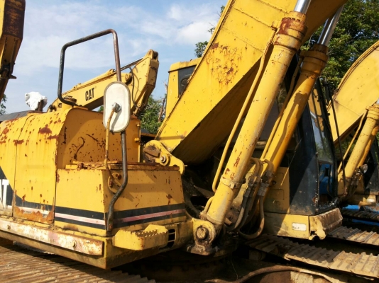 CAT 320 V I ไฟฟ้าครบเอวแน่น ช่วงล่าง70\%เล่มทะเบียน มี2คัน