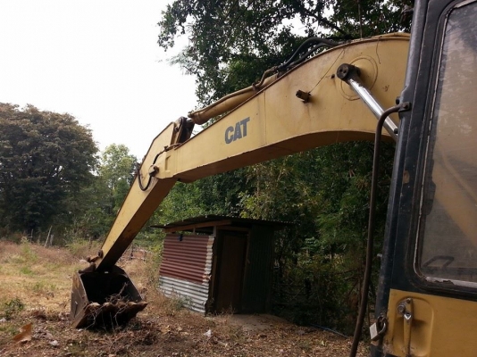 ขายแบคโคCAT E200B เครื่องMITSUBISHI TURBO เครื่องดี ปั้มเดิม เอวแน่น ช่วงล่างดี ไม่โหลด บูมอาร์มดี พร้อมใช้งาน สนใจโทร090-8588220คุณนะ 093-3258446คุณบิวตี้ ID:narong498 หรือ www.truck.in.th/498 หรือfb:ณรงค์ ซื้อขายรถมือสอง (เว็บไซต์ส่วนตัว)