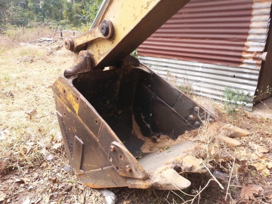 ขายแบคโคCAT E200B เครื่องMITSUBISHI TURBO เครื่องดี ปั้มเดิม เอวแน่น ช่วงล่างดี ไม่โหลด บูมอาร์มดี พร้อมใช้งาน สนใจโทร090-8588220คุณนะ 093-3258446คุณบิวตี้ ID:narong498 หรือ www.truck.in.th/498 หรือfb:ณรงค์ ซื้อขายรถมือสอง (เว็บไซต์ส่วนตัว)