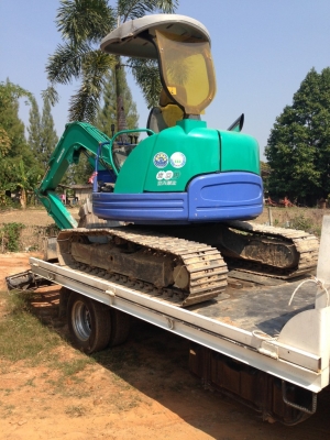 ขายแบคโฮ komatsu TFR รุ่น 8 pc40