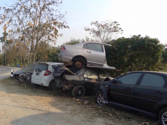 ท้ายตัดนิวส์ซีวิคพร้อมช่วงล่างและอะไหลอื่นๆอีกหลายรุ่น