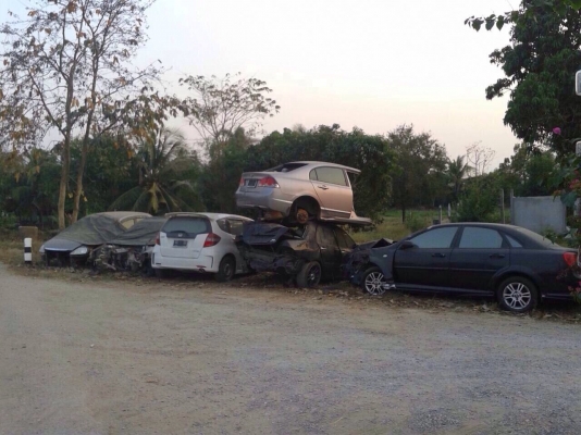 ท้ายตัดนิวส์ซีวิคพร้อมช่วงล่างและอะไหลอื่นๆอีกหลายรุ่น