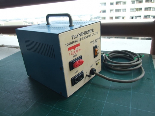 หม้อแปลงไฟจาก 220v ==> 100v ขนาด 1,500W (1.5KVA)