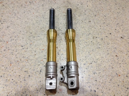 โช้คทอง SUZUKI ZZ ของเก่าญี่ปุ่นเเท้สภาพสวย